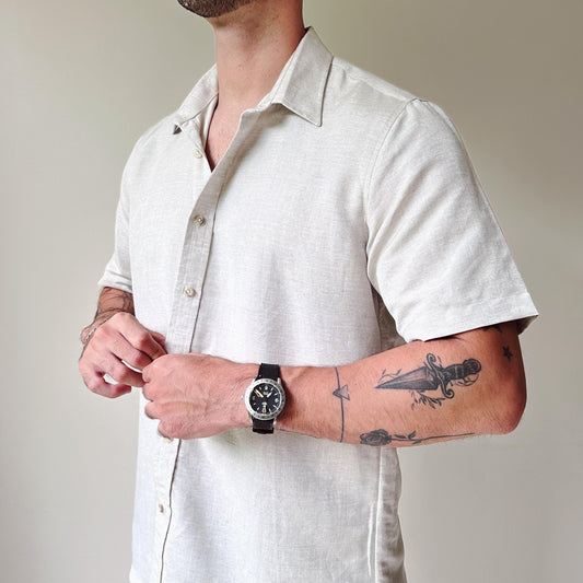 Camisa de lino triblend manga corta color arena 2