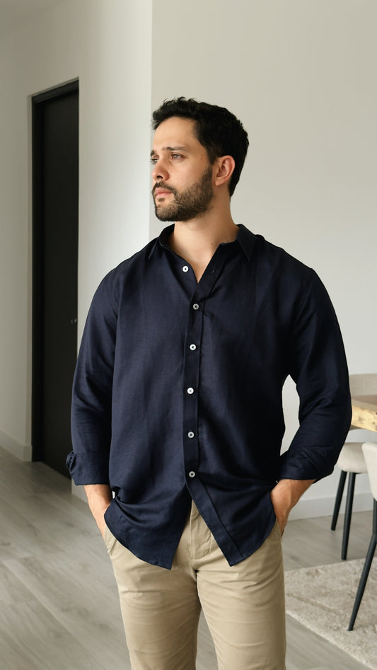 Camisa de lino triblend manga larga color azul navy