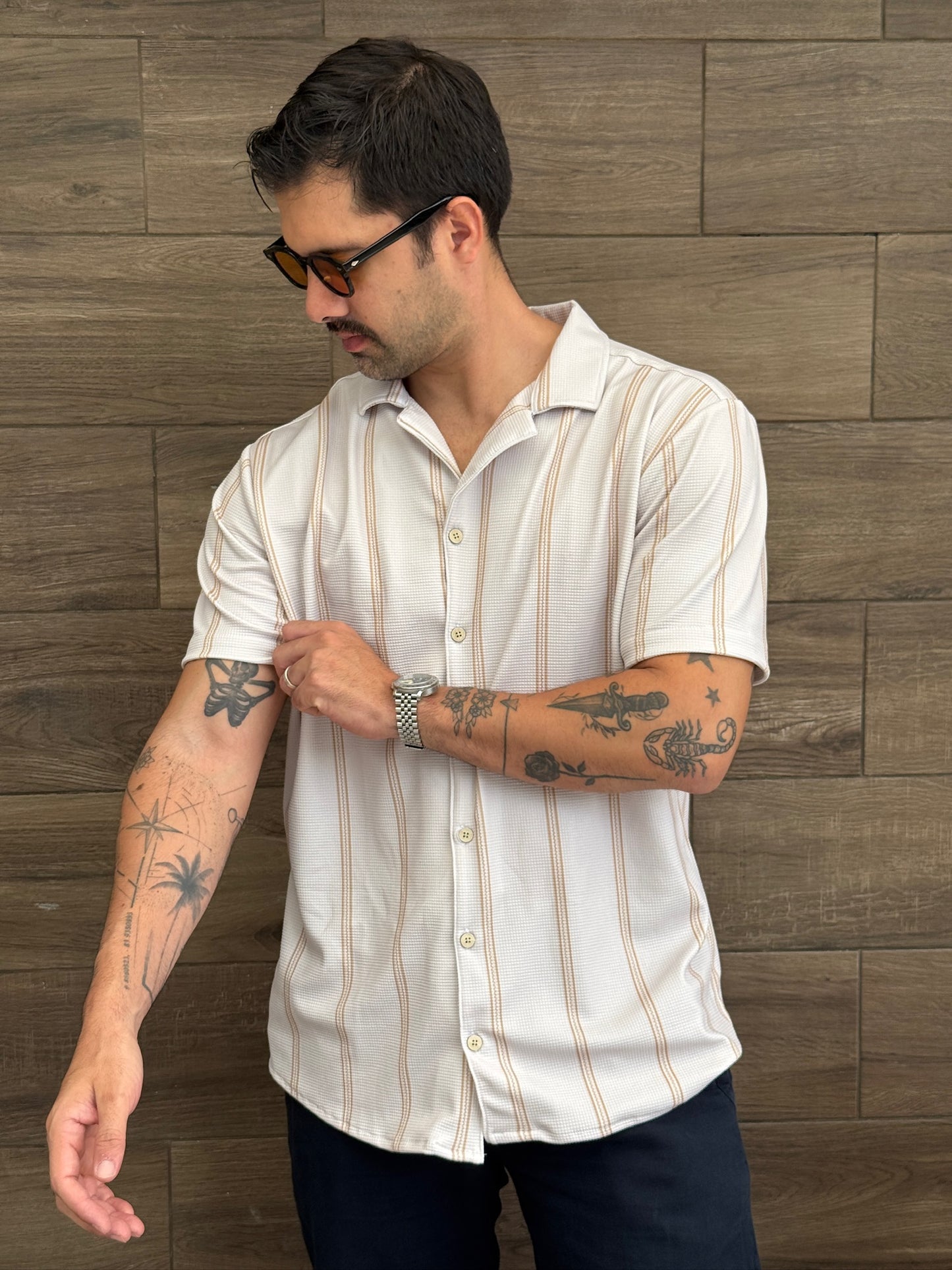 Riviera Shirt (Crema y Khaki)