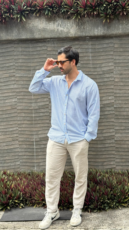 Hybrid Linen Shirt - Celeste y blanco