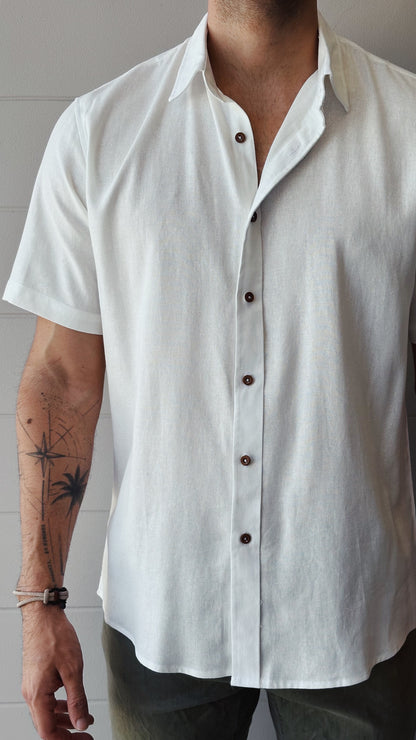 Camisa de lino triblend manga corta color blanco