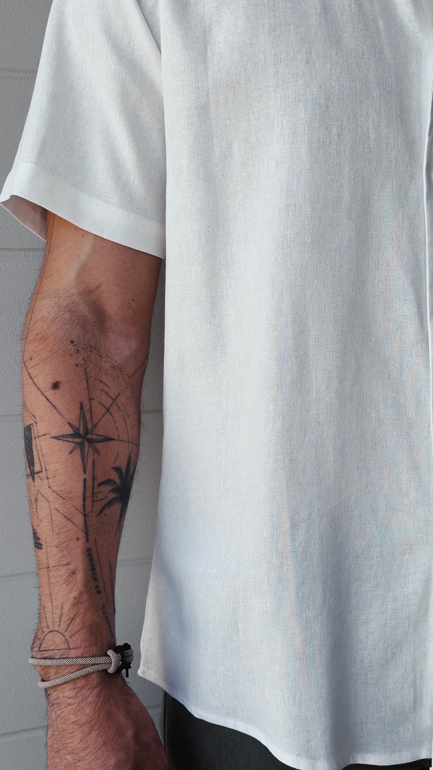 Camisa de lino triblend manga corta color blanco