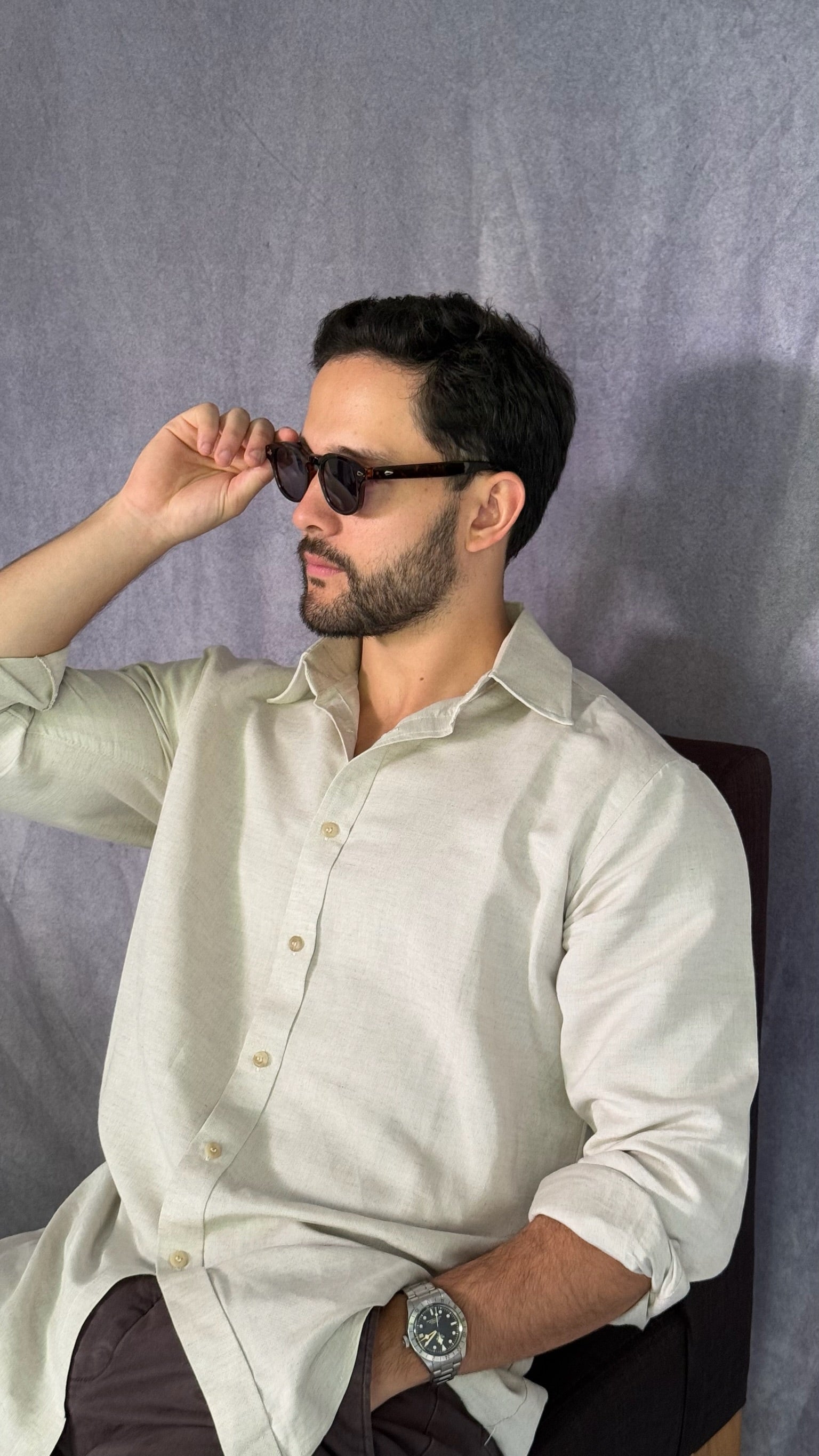 Camisa de lino triblend manga larga color arena