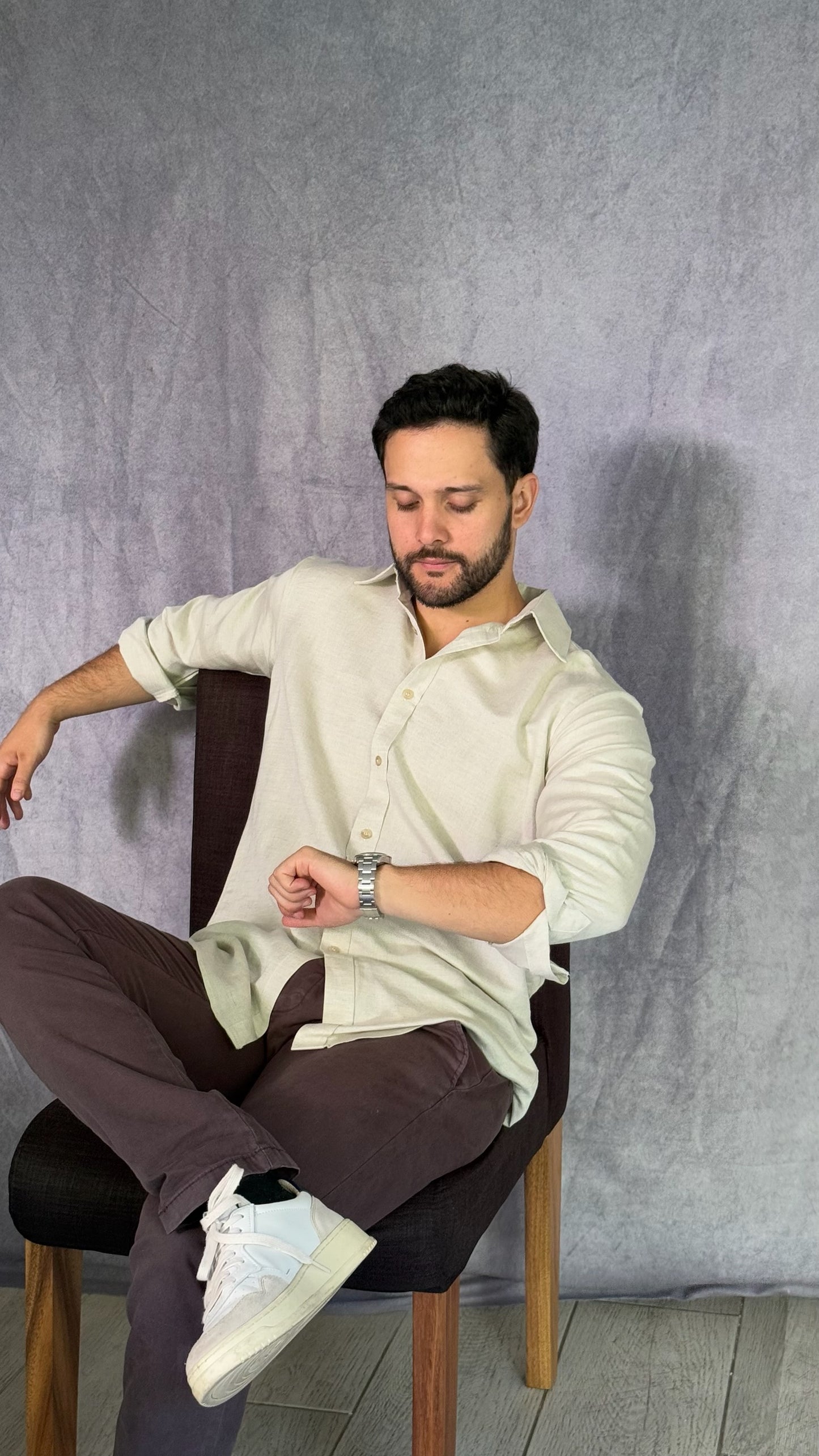 Camisa de lino triblend manga larga color arena