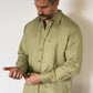 Camisa de lino verde olivo manga larga