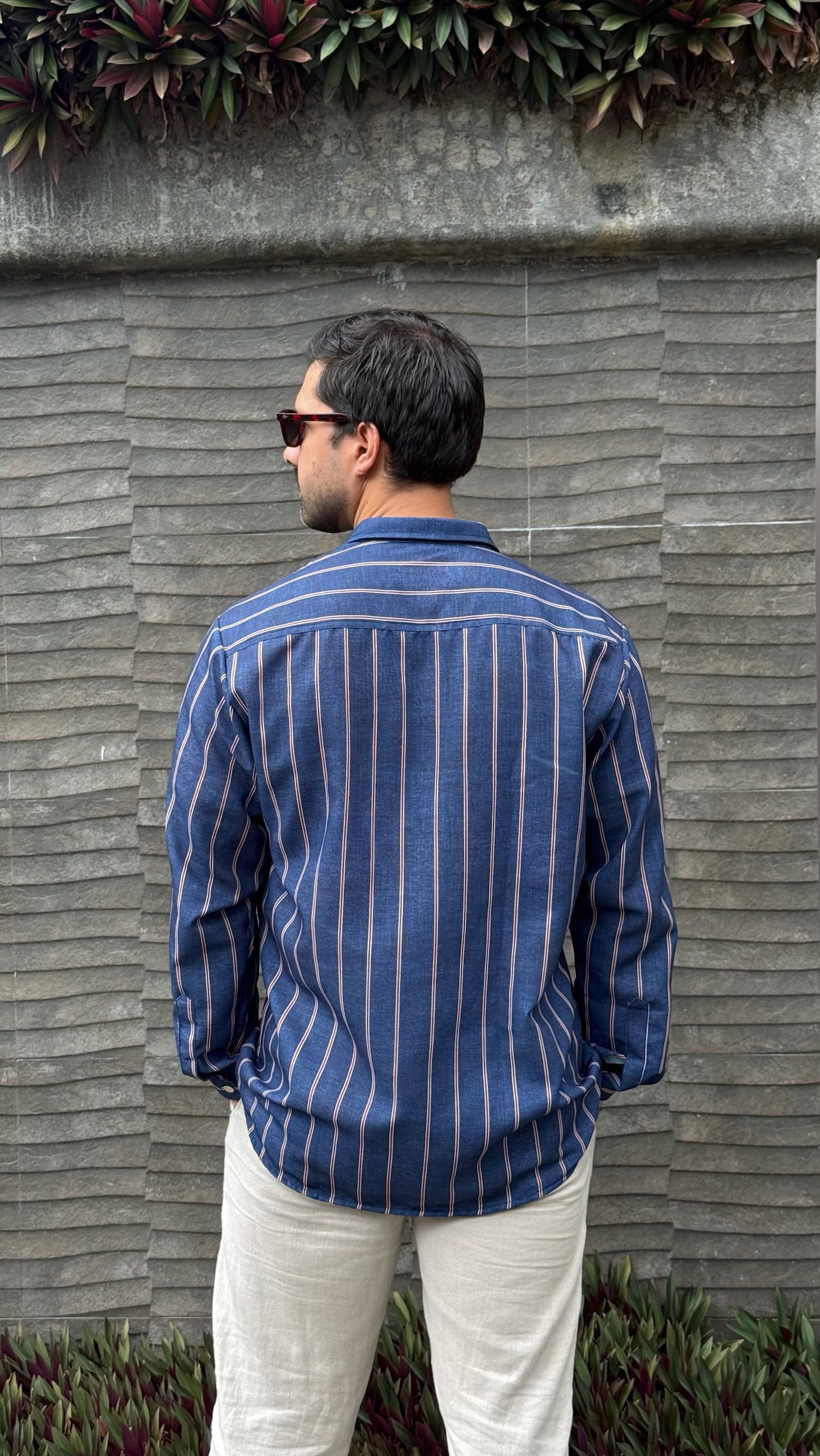 Hybrid Linen Shirt - Azul con rayas rojas
