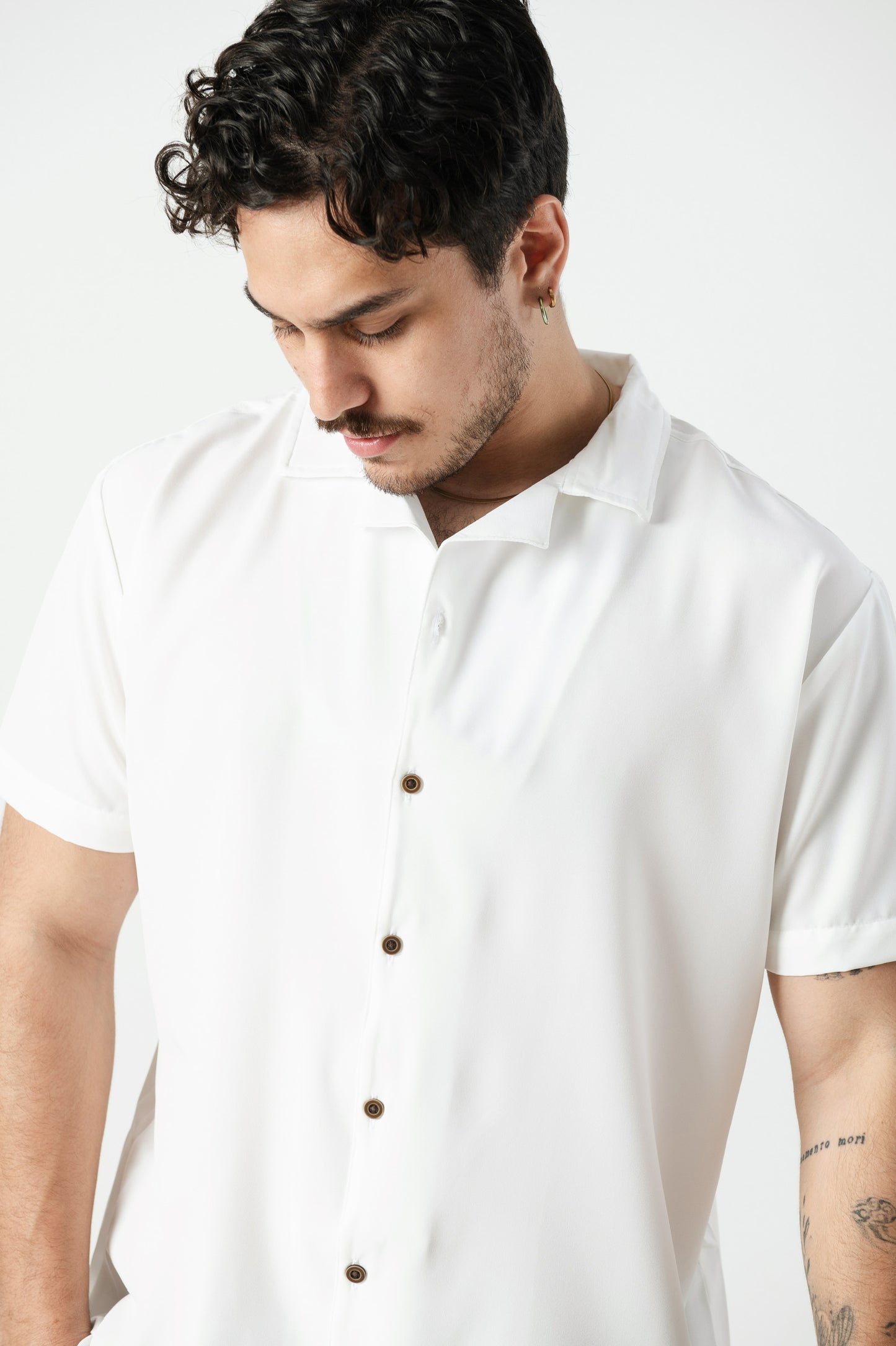 Camisa Lisa Blanca Botones de Madera