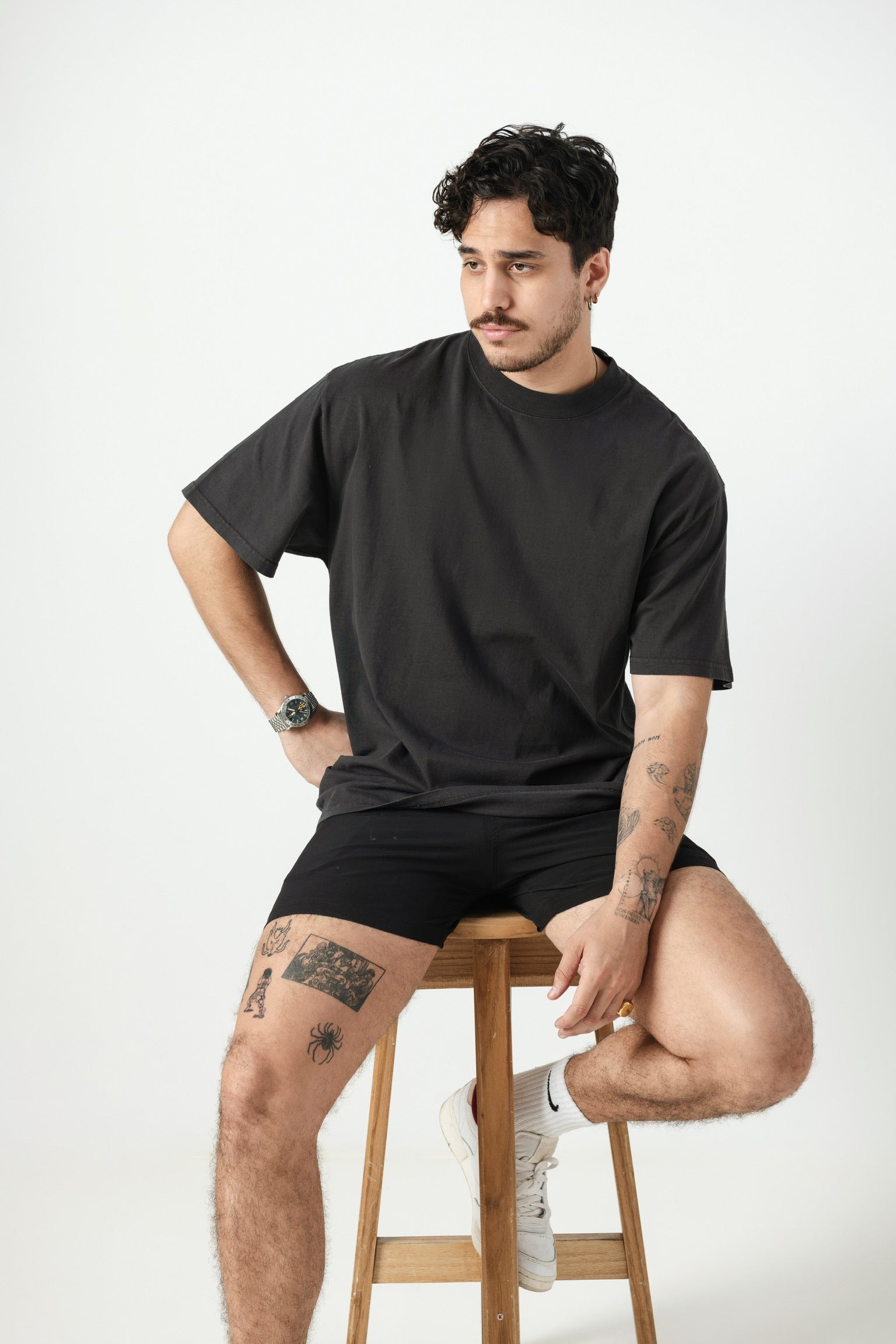 Oversized T-Shirts negro retro