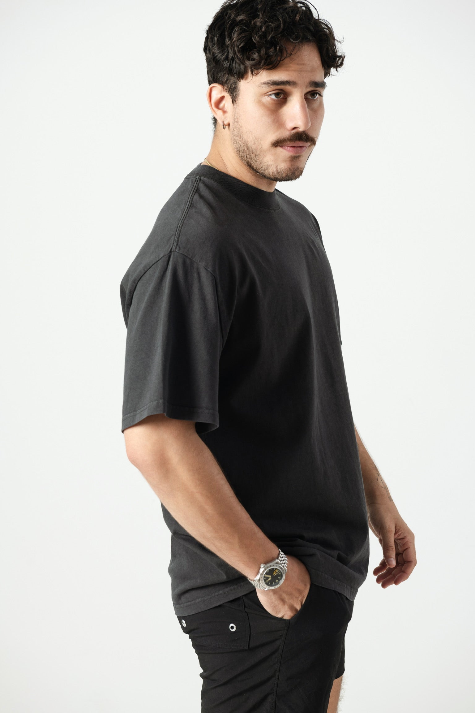 Oversized T-Shirts negro retro