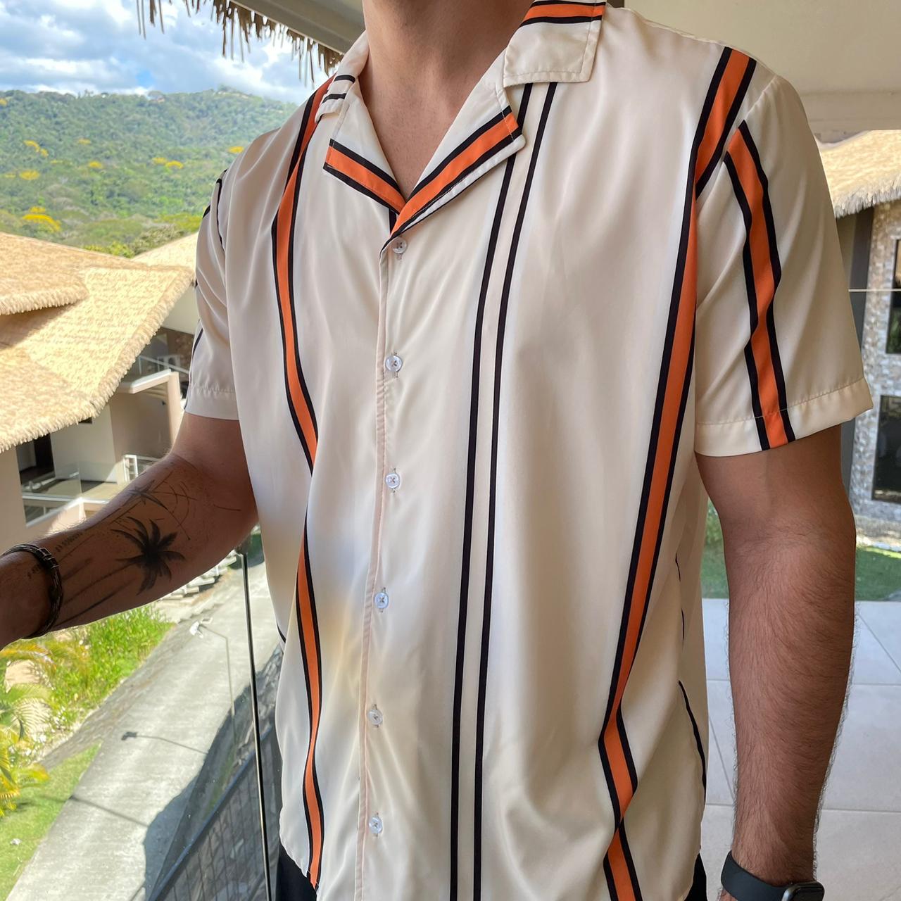 Camisa Crema Rayas Negro y Naranja