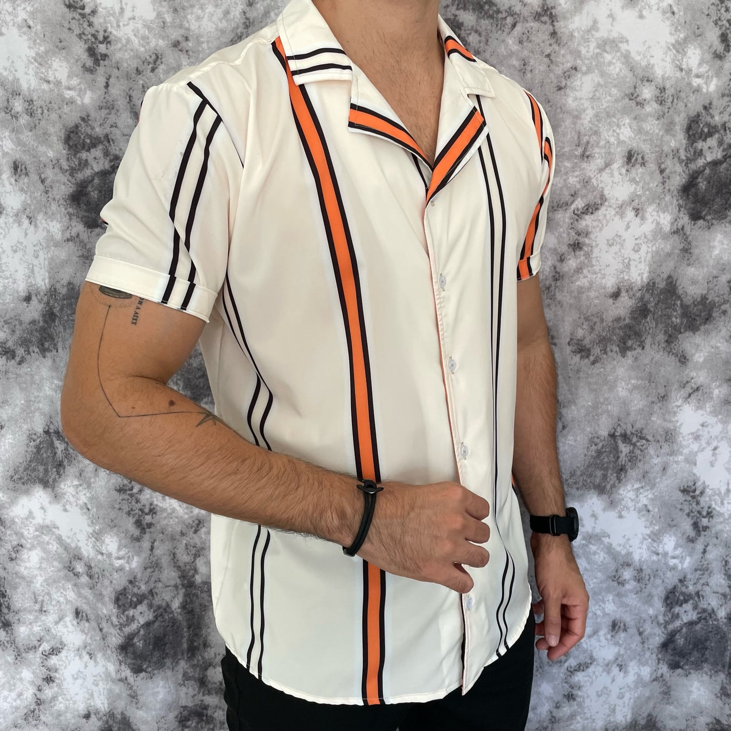 Camisa Crema Rayas Negro y Naranja